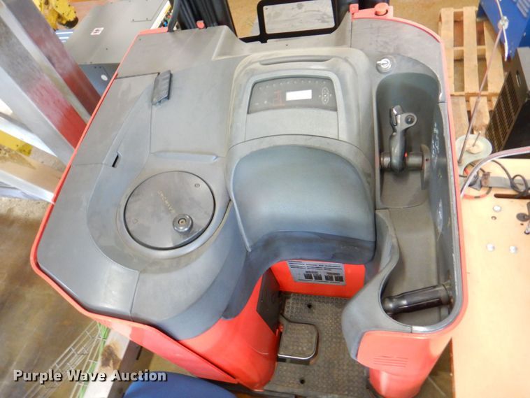 image for item JS9056 Raymond 740R35TT  order picker