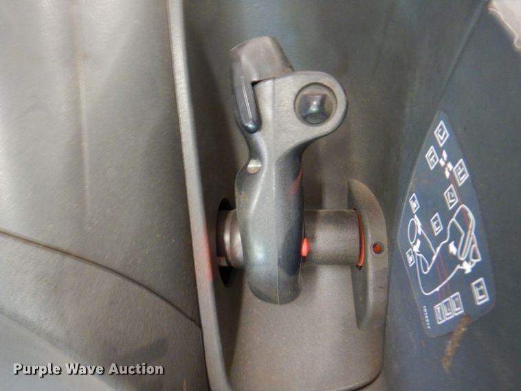 image for item JS9056 Raymond 740R35TT  order picker