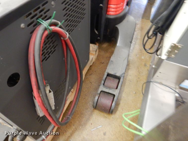 image for item JS9056 Raymond 740R35TT  order picker