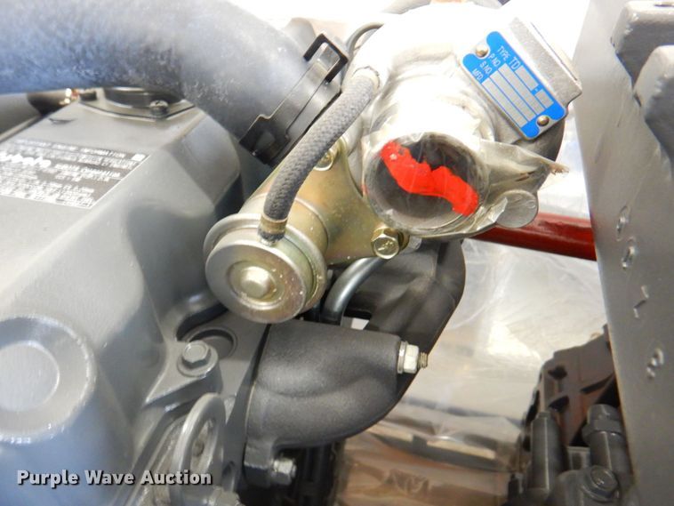 image for item JS9061 (4) Kubota V2003 engines