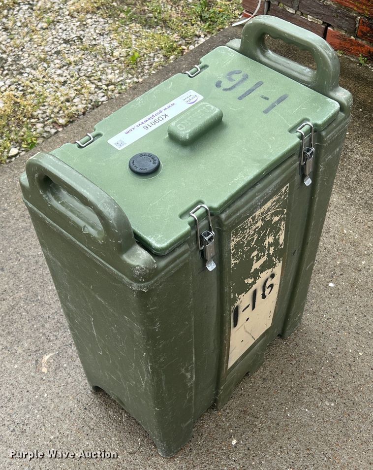 image for item KD9016 (4) Cambro water coolers