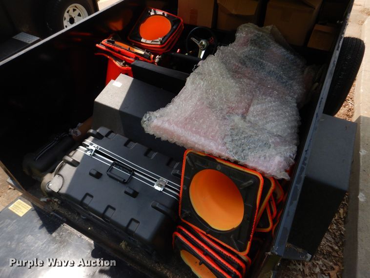 image for item KD9026 2005 K&K Manufacturing K20  enclosed cargo trailer