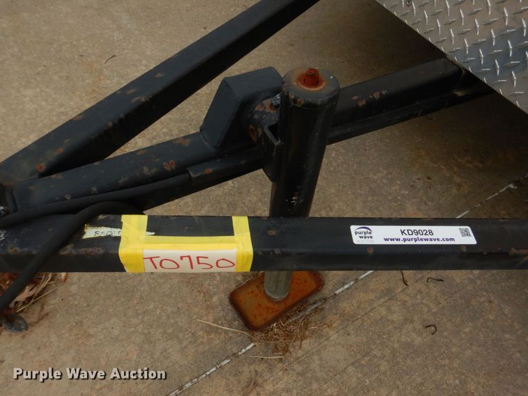 image for item KD9028 2005 K&K Manufacturing K20  enclosed cargo trailer