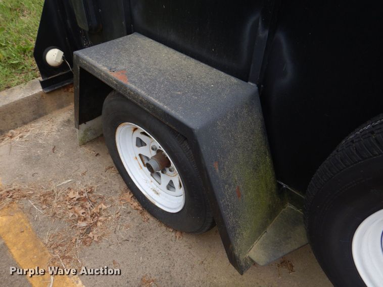 image for item KD9028 2005 K&K Manufacturing K20  enclosed cargo trailer