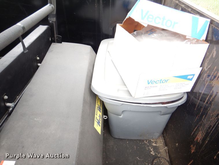 image for item KD9028 2005 K&K Manufacturing K20  enclosed cargo trailer