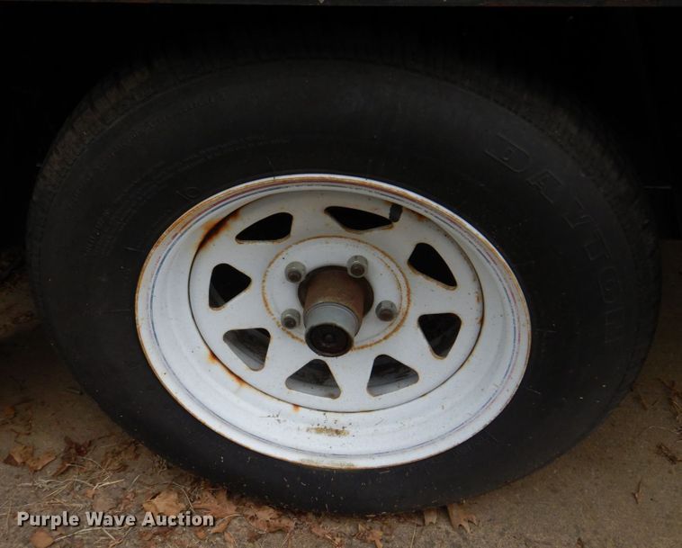 image for item KD9028 2005 K&K Manufacturing K20  enclosed cargo trailer