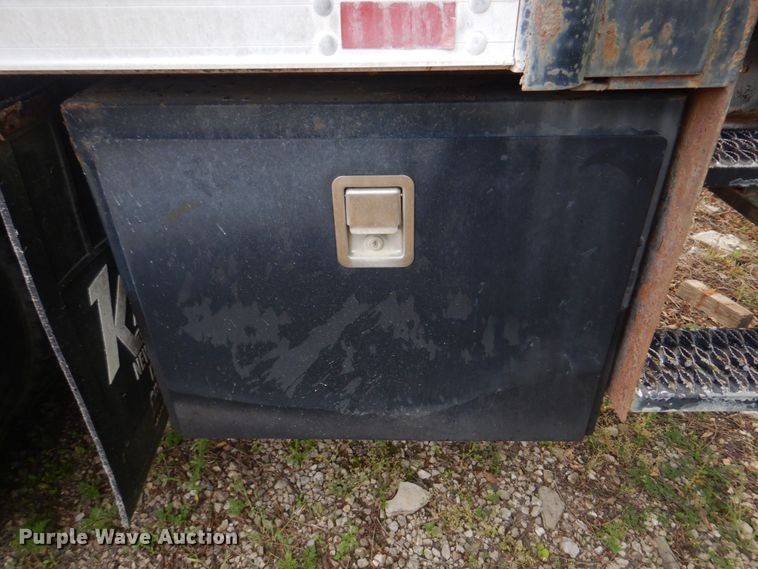 image for item KD9031 2003 International 4400  box truck