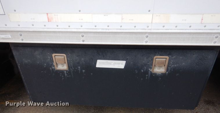 image for item KD9031 2003 International 4400  box truck