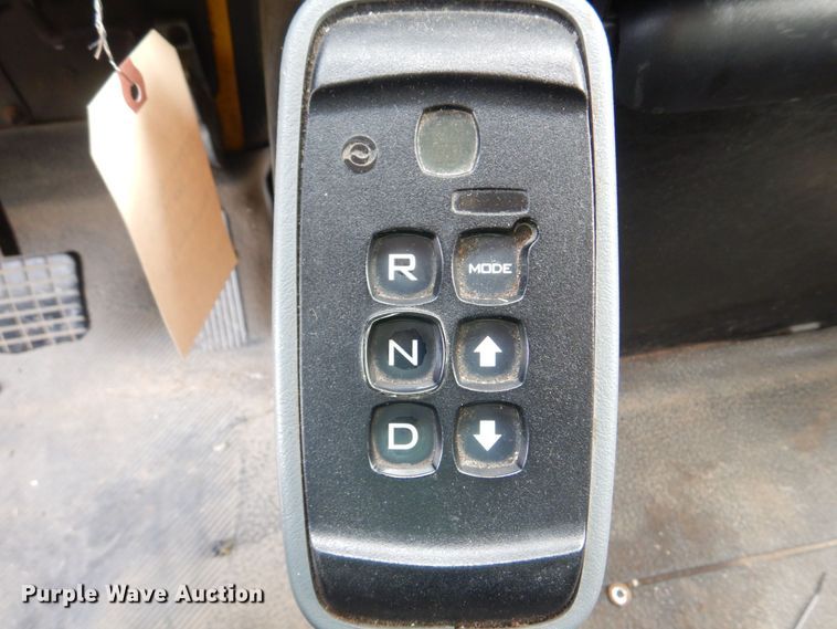 image for item KD9031 2003 International 4400  box truck