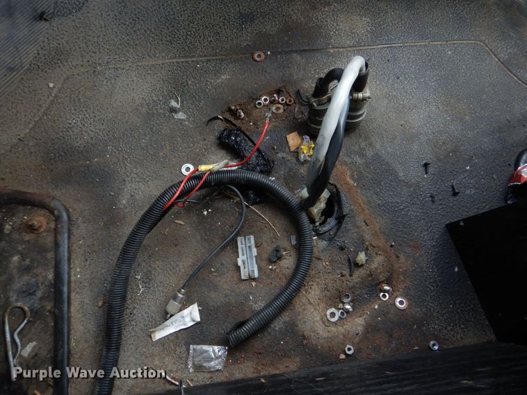 image for item KD9031 2003 International 4400  box truck