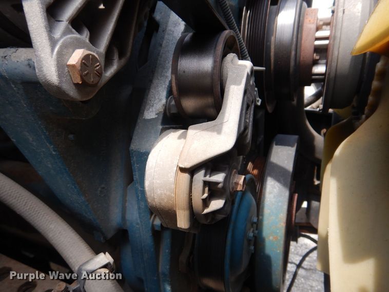 image for item KD9031 2003 International 4400  box truck