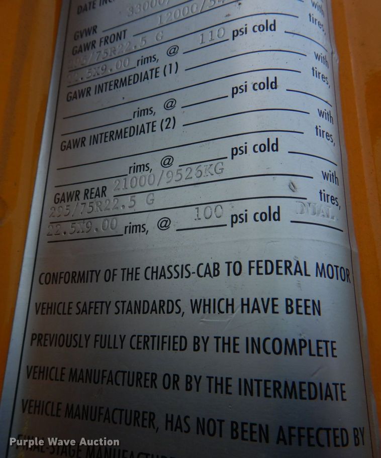 image for item KD9031 2003 International 4400  box truck