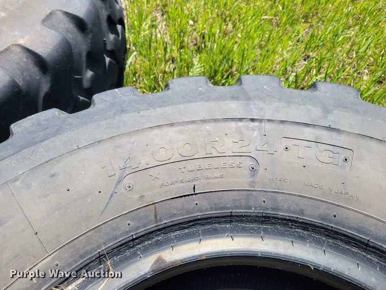 image for item KD9926 (8) tires