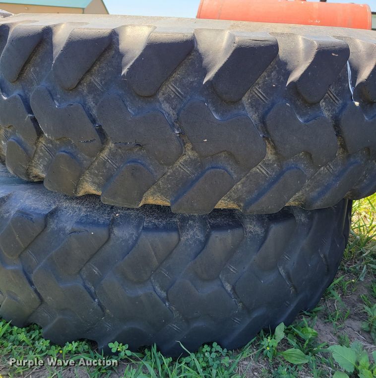 image for item KD9926 (8) tires