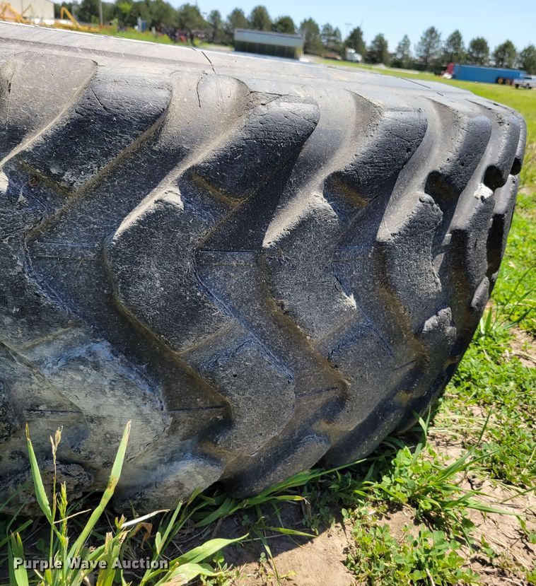 image for item KD9926 (8) tires