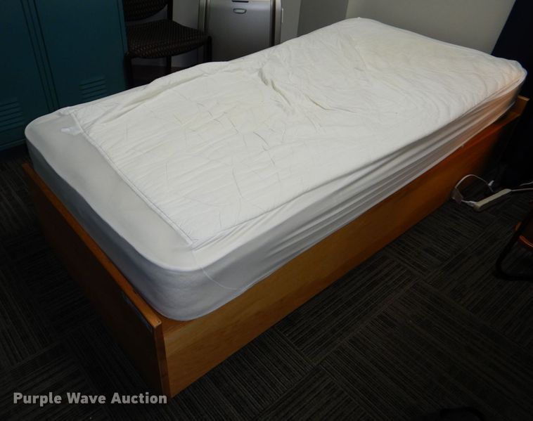 image for item KD9964 Twin bed frame