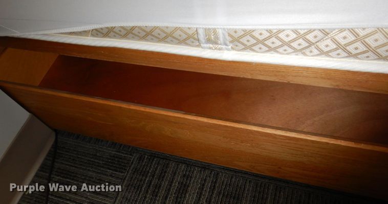 image for item KD9964 Twin bed frame