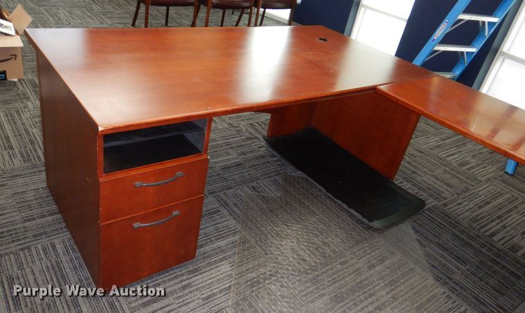 image for item KD9971 Desk