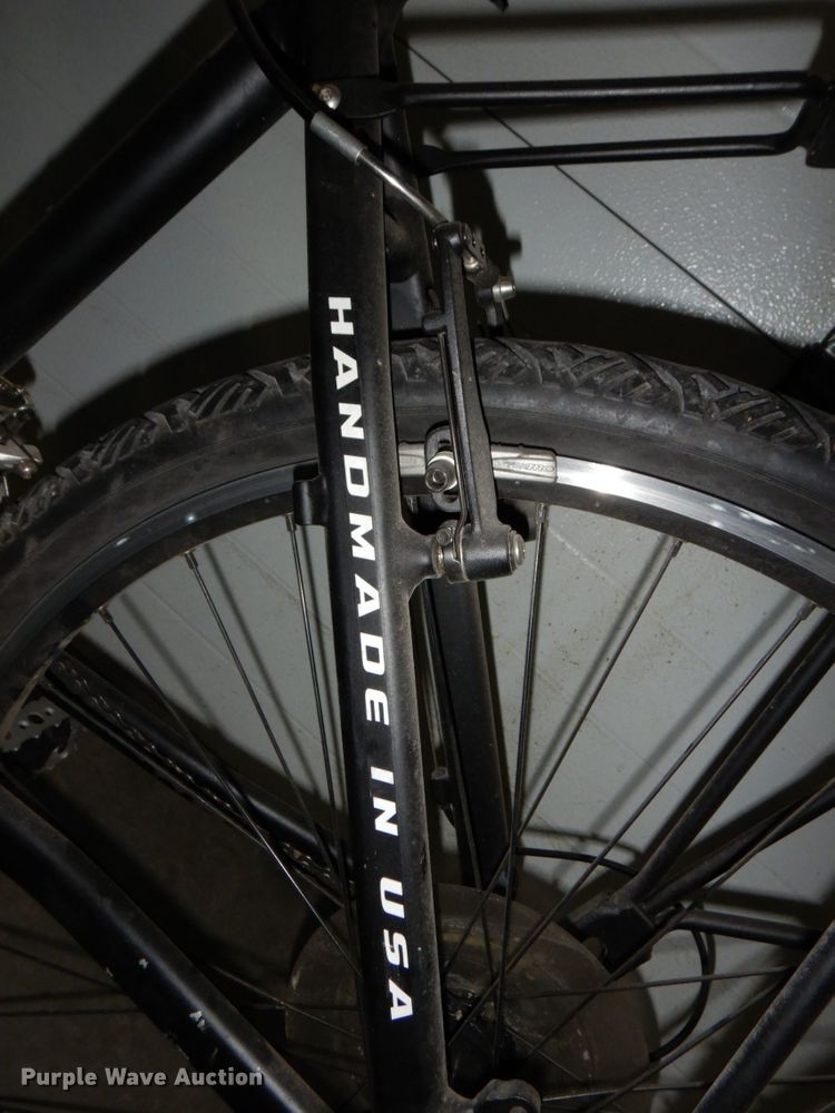 image for item KD9983 (2) Cannondale bicycles