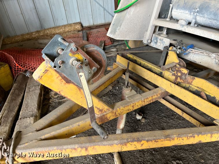 image for item KN9526 Miller Spreader  concrete saw