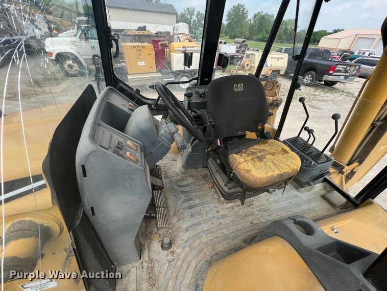 image for item KN9527 2000 Caterpillar 416C  backhoe