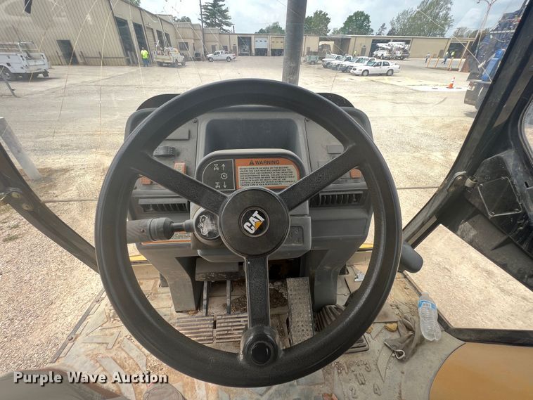 image for item KN9527 2000 Caterpillar 416C  backhoe