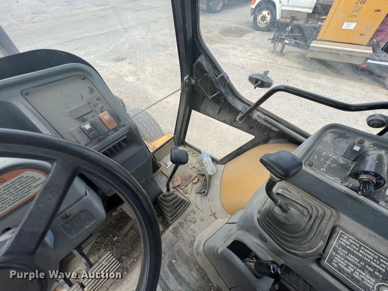 image for item KN9527 2000 Caterpillar 416C  backhoe