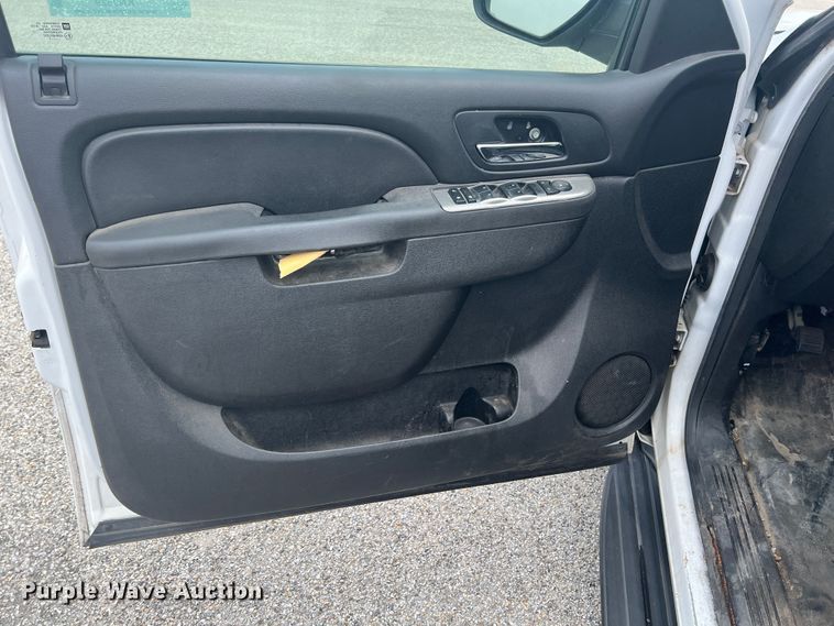 image for item KN9529 2012 Chevrolet Tahoe Police  SUV