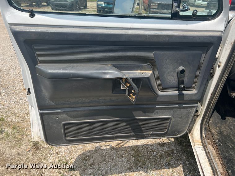 image for item KN9536 1992 Dodge D350  flatbed pickup truck