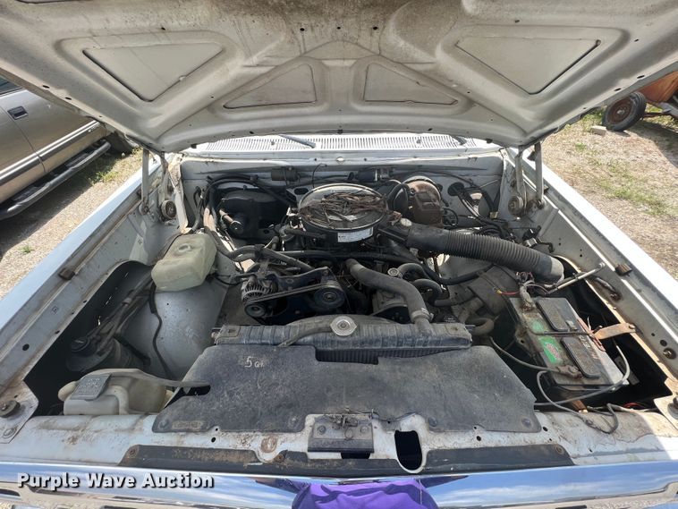 image for item KN9536 1992 Dodge D350  flatbed pickup truck