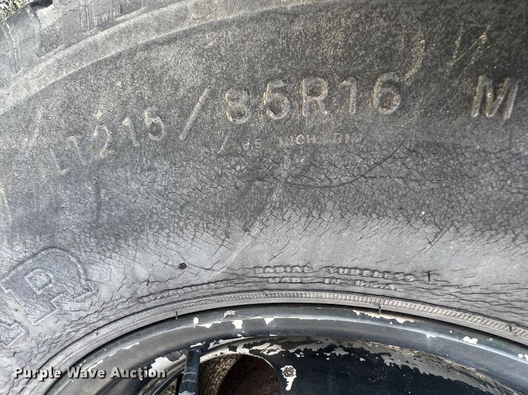 image for item KN9536 1992 Dodge D350  flatbed pickup truck