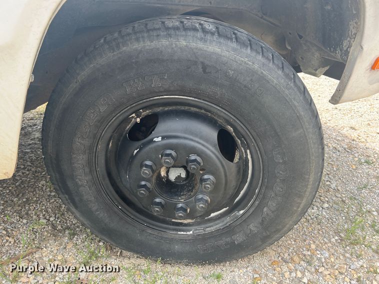 image for item KN9536 1992 Dodge D350  flatbed pickup truck