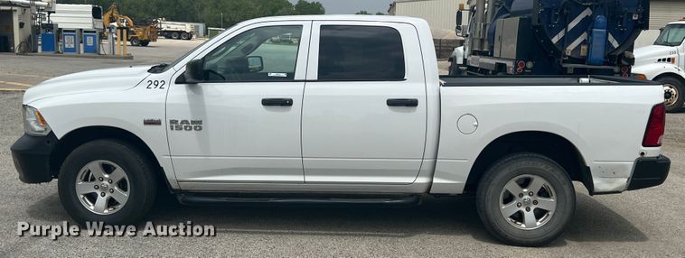 image for item KN9537 2013 Dodge Ram 1500  Crew Cab pickup truck