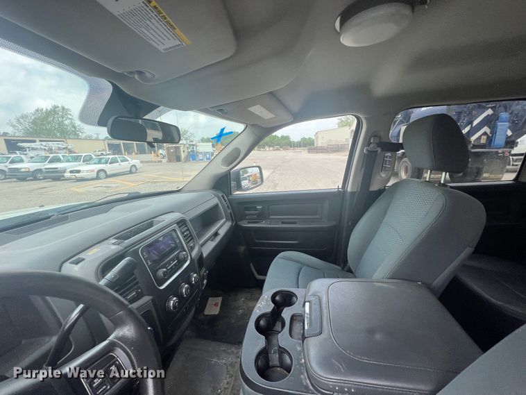 image for item KN9537 2013 Dodge Ram 1500  Crew Cab pickup truck