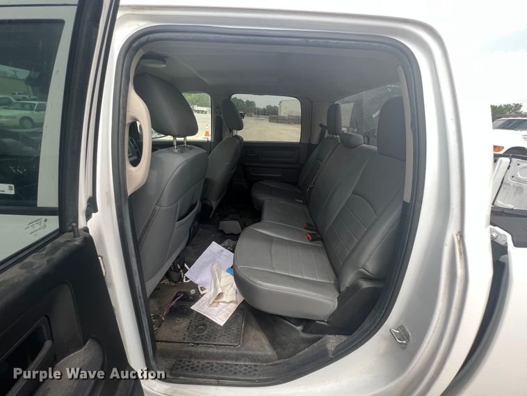 image for item KN9537 2013 Dodge Ram 1500  Crew Cab pickup truck