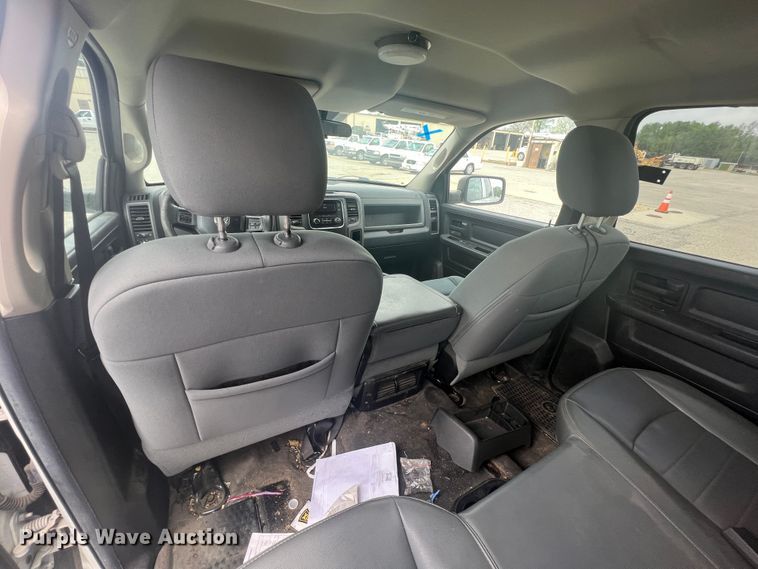 image for item KN9537 2013 Dodge Ram 1500  Crew Cab pickup truck