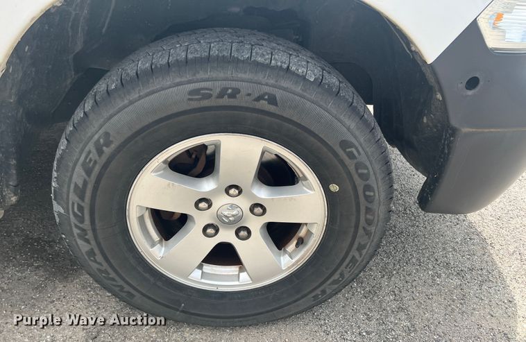 image for item KN9537 2013 Dodge Ram 1500  Crew Cab pickup truck