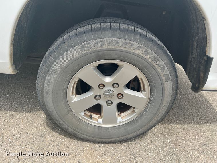 image for item KN9537 2013 Dodge Ram 1500  Crew Cab pickup truck