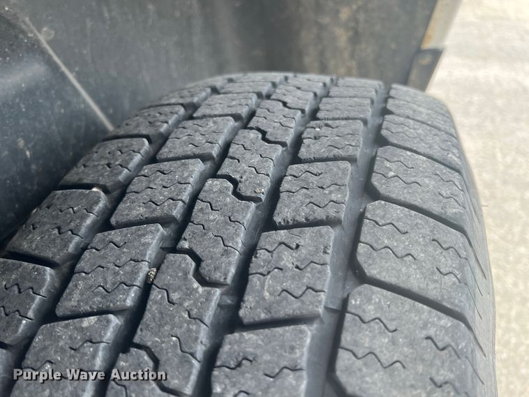 image for item KN9537 2013 Dodge Ram 1500  Crew Cab pickup truck