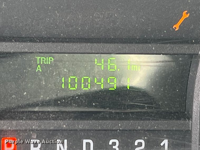 image for item KN9539 2013 Ford E450  shuttle bus