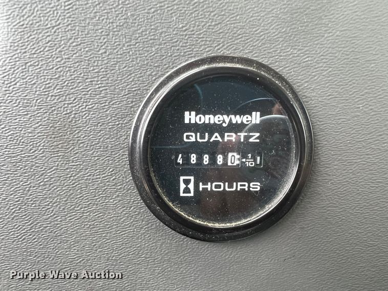 image for item KN9539 2013 Ford E450  shuttle bus