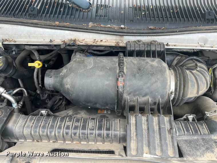 image for item KN9539 2013 Ford E450  shuttle bus