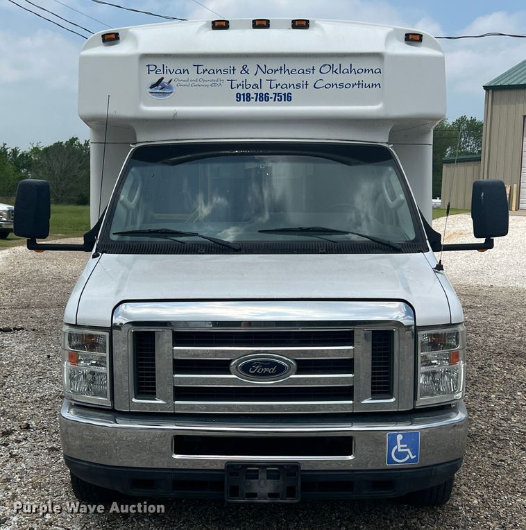 image for item KN9540 2012 Ford E450  shuttle bus
