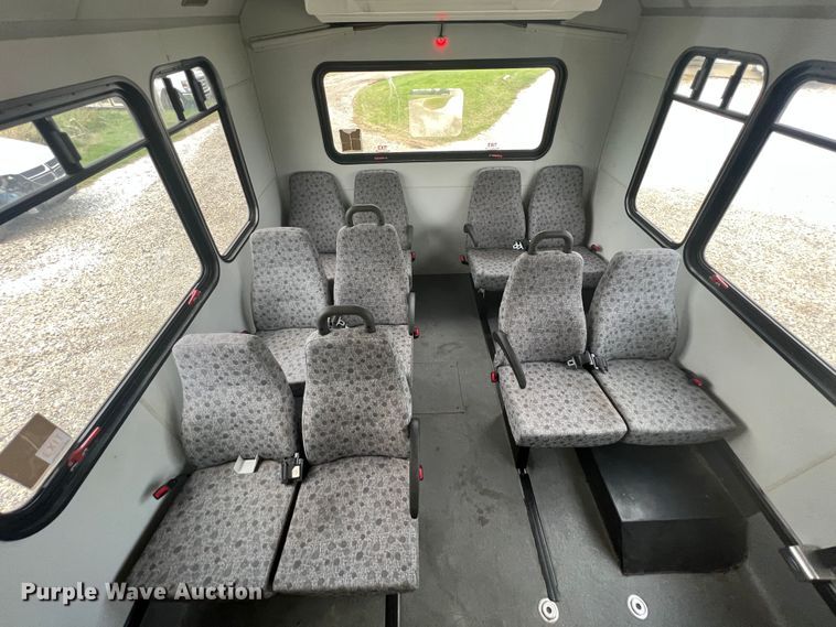 image for item KN9540 2012 Ford E450  shuttle bus