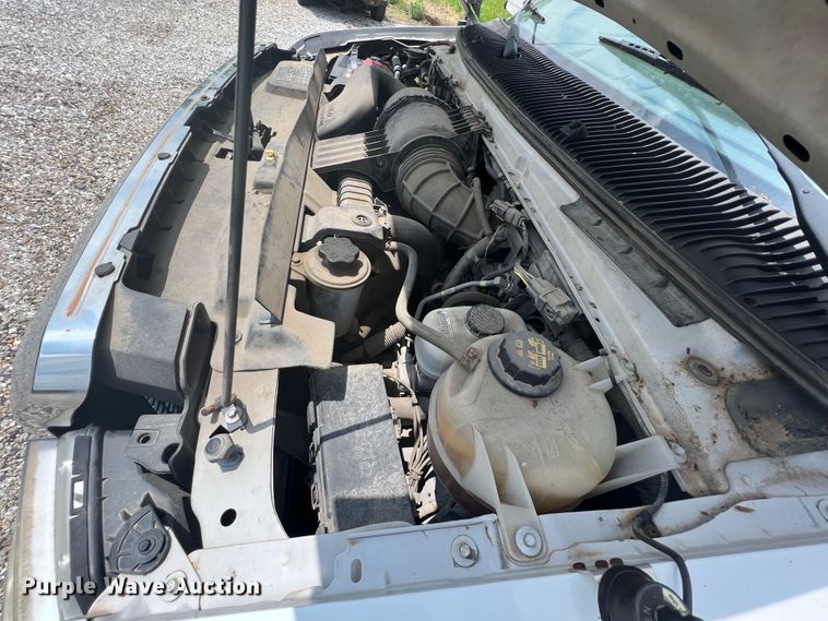 image for item KN9540 2012 Ford E450  shuttle bus