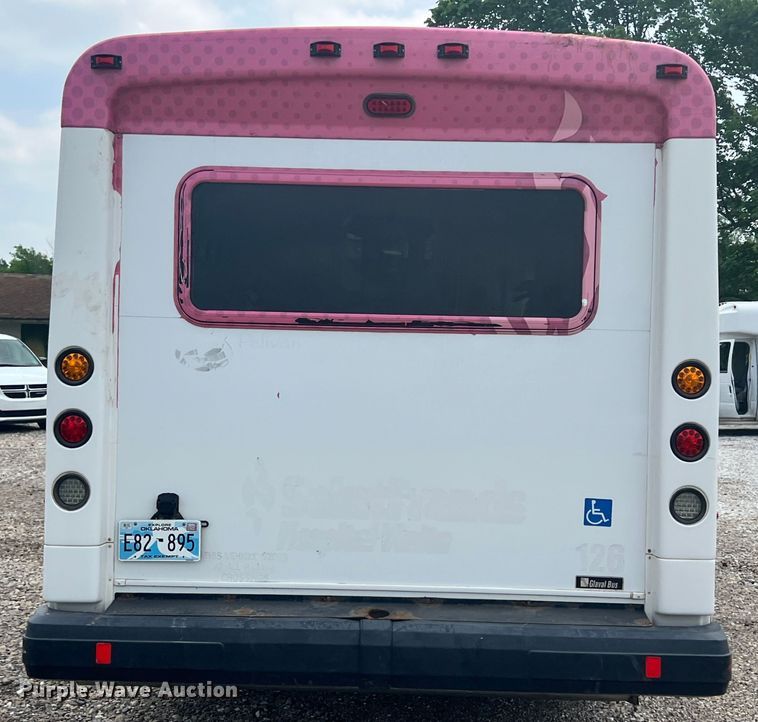 image for item KN9541 2012 Ford E450  shuttle bus