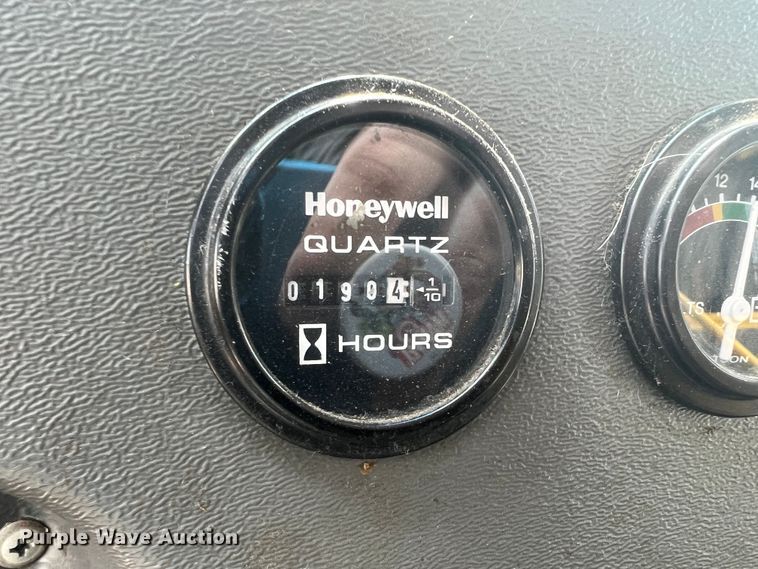 image for item KN9541 2012 Ford E450  shuttle bus