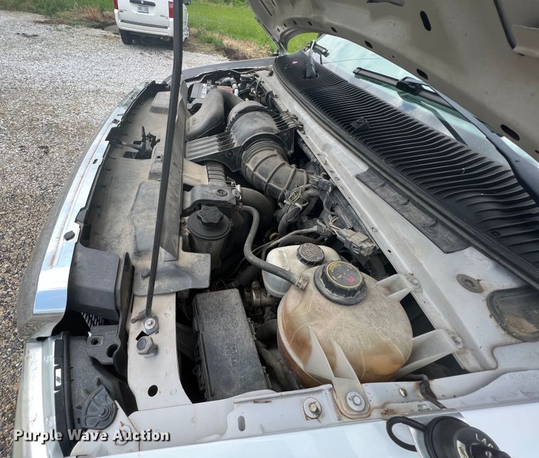 image for item KN9541 2012 Ford E450  shuttle bus