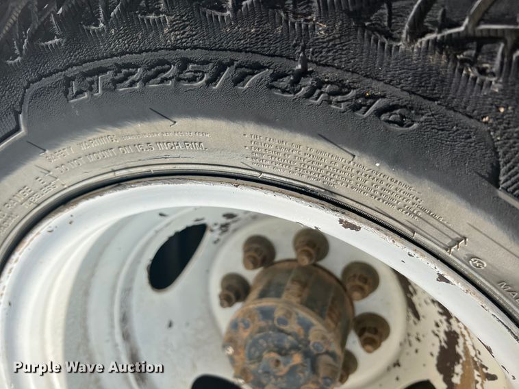 image for item KN9541 2012 Ford E450  shuttle bus