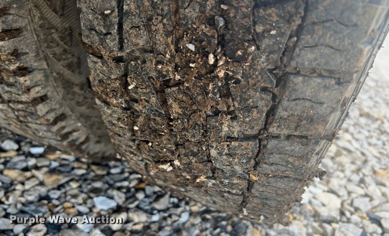 image for item KN9541 2012 Ford E450  shuttle bus